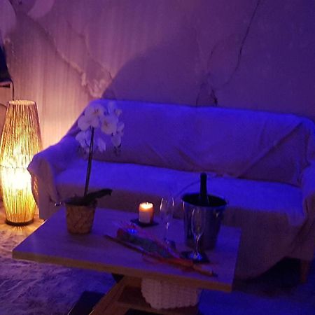 Love Room Jaccuzi Puisserguier 外观 照片