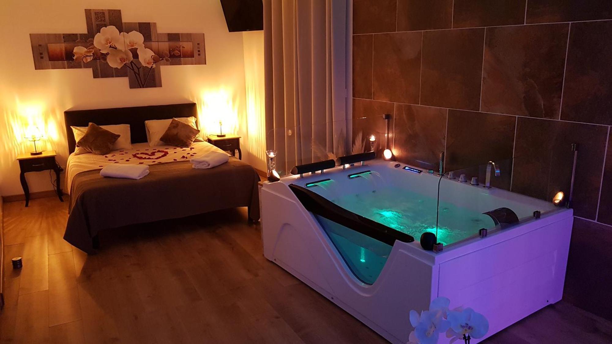 Love Room Jaccuzi Puisserguier 外观 照片